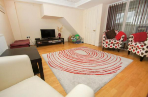  Kemp Town House - Parking - by Brighton Holiday Lets  Брайтон